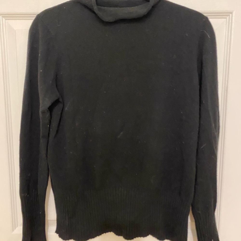 Mock neck Black Sweater